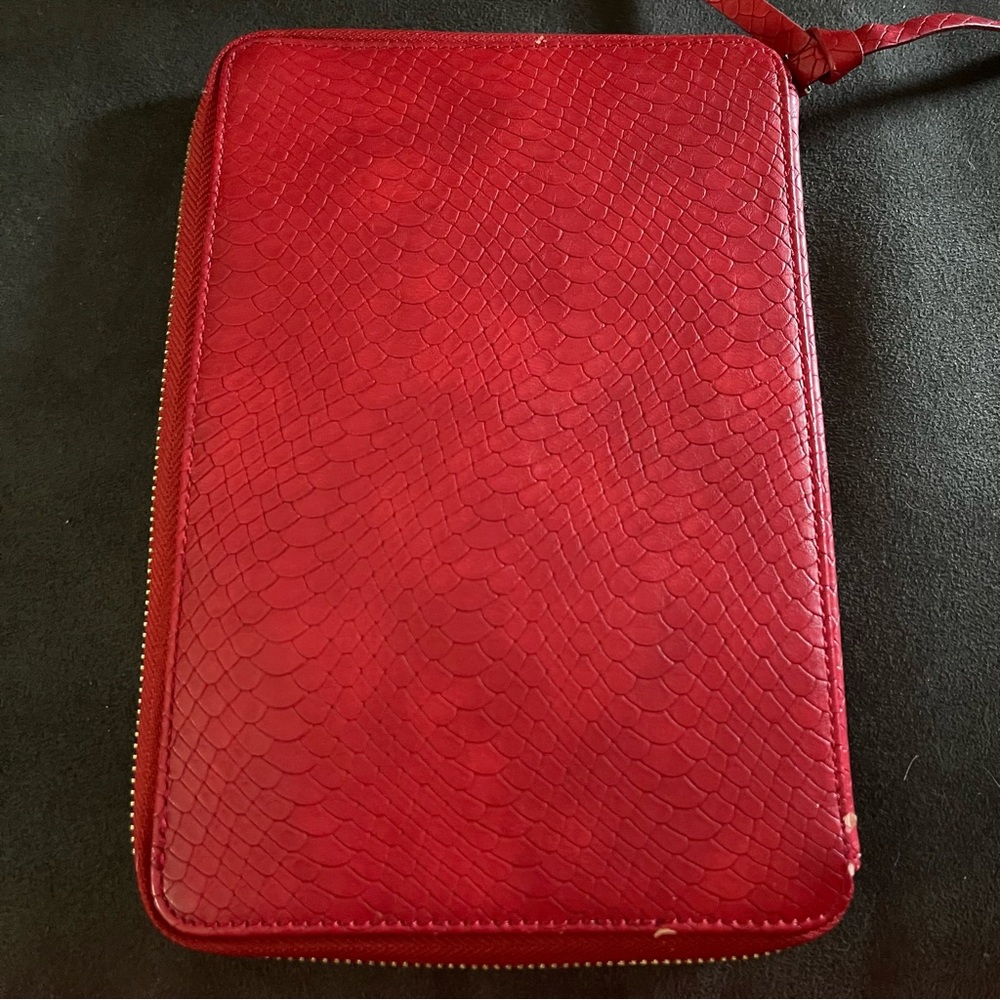 Hudson + Bleecker Red Bijoux Jewelry Folio /Organizer Limited Edition - Picture 2 of 9